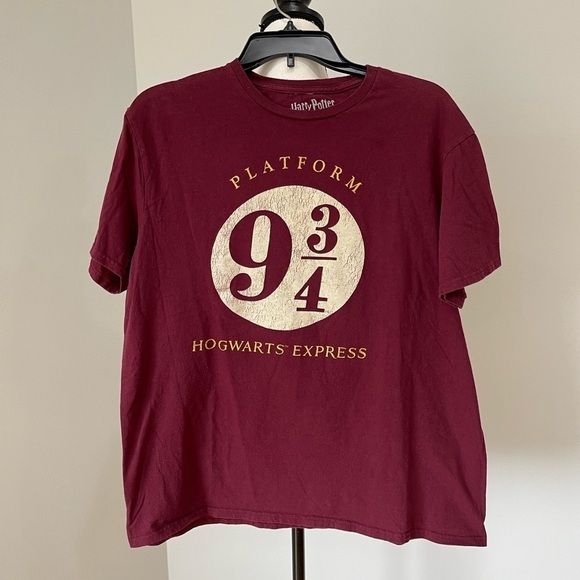 Harry Potter Hogwarts Express size large Tee Shirt - Picture 1 of 10